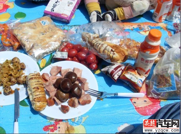 午餐进行时