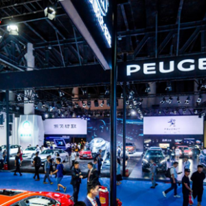 4008 BLACKPACK黑曜版、4008 PHEV 4WD、508L 银翼灰成都车展首秀