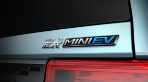神车家族再添新成员，五菱首款四座新能源车正式命名为“宏光MINI EV” ... ...