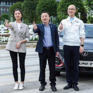 实力演绎科技与科幻的结合，长安UNI-T它不香吗？