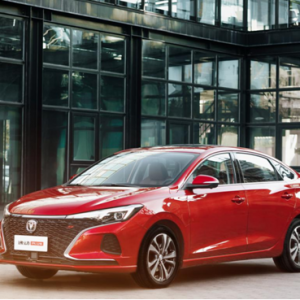 内外兼修，逸动PLUS再次定义“五星安全车”！