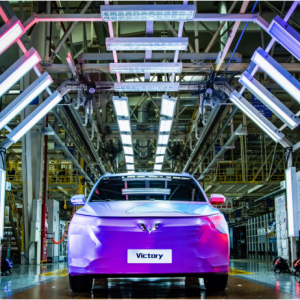 上汽通用五菱第2200万辆整车下线，发布五菱全球银标