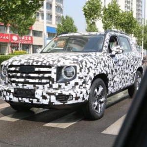 SUV市场再现变局 哈弗全新SUV路试谍照曝光