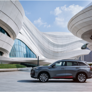 4月CS75PLUS销量16817辆，猜猜，里面有多少“后浪”投身其中？ ... ...