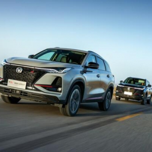 不负期待，2021款CS75PLUS世界级蓝鲸动力绽放敦煌