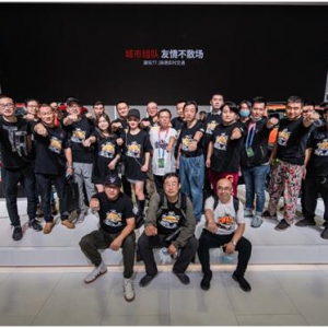 “造坦克”“走郑路” WEY品牌北京车展玩新潮