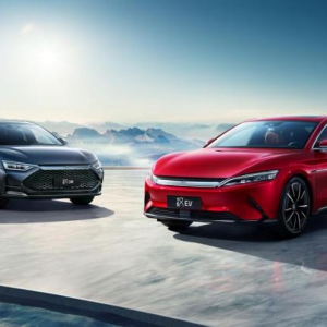 比亚迪汉销量爆棚，巴菲特重仓，中国车企首位“万亿先生”将诞生？ ... ...