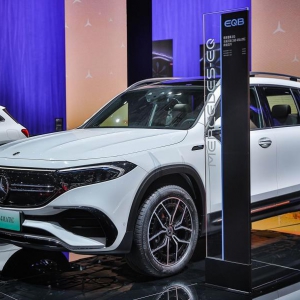 梅赛德斯-奔驰携四大子品牌豪华矩阵闪耀2021上海国际车展