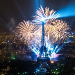 法国国庆日里，想不想Get总统同款座驾？