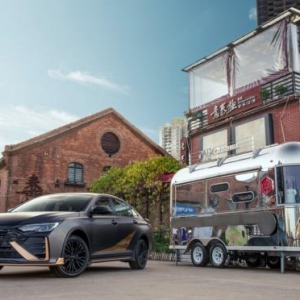 激发内心中的“赛车欲望”，暗夜·奕炫MAX是如何做到的？