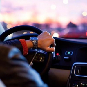 订单合格率长期低于40％，滴滴打车再现司机持续偏离路线女司机跳车，安全底线如何保障 ...