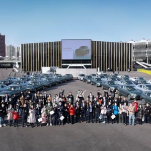 36城同启交付 AITO问界M5带来智慧汽车体验