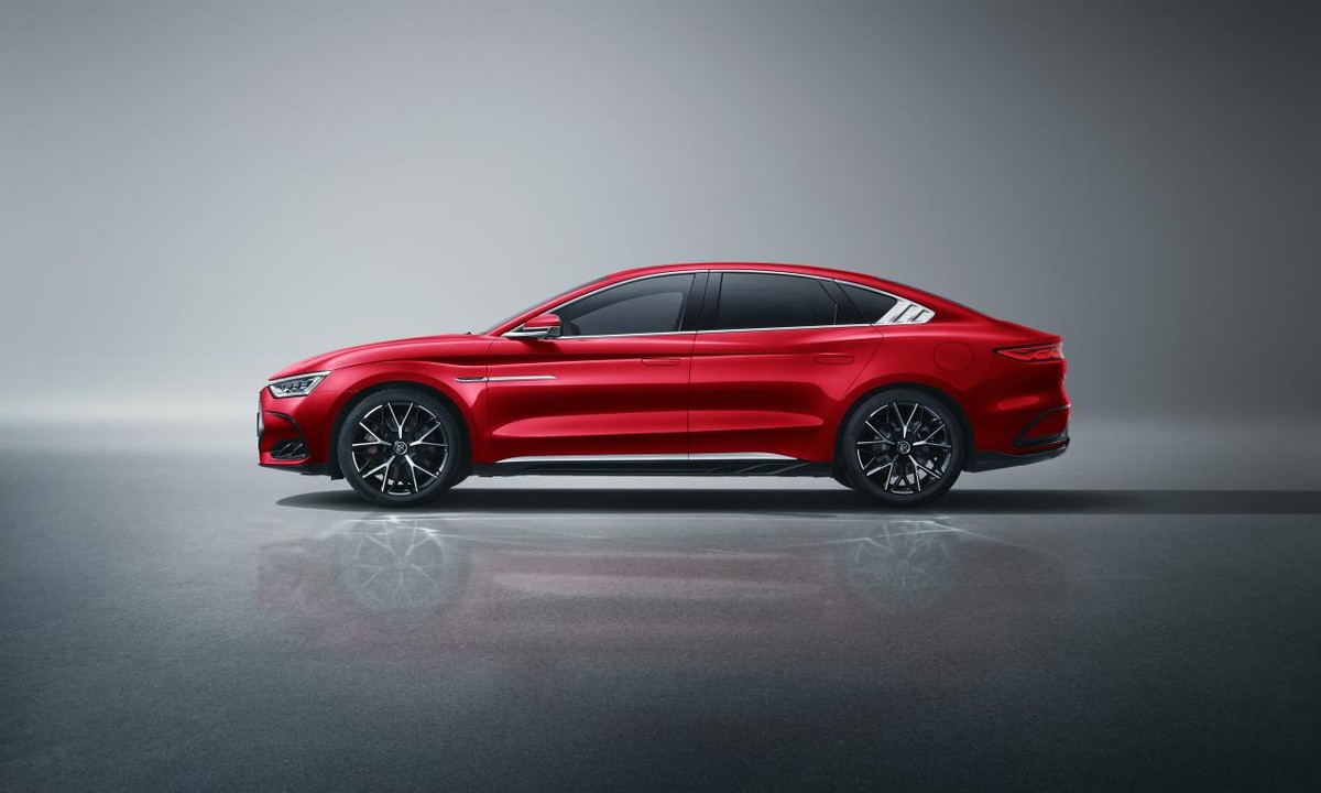 比亚迪发布汉家族四款全新车型，售价21.58-32.98万元