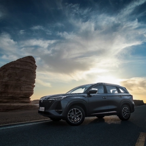 一路有你 开第二代CS75PLUS回家过个温暖年