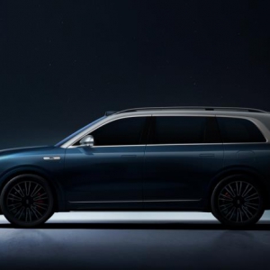 华为深度赋能 首款全尺寸旗舰SUV亮相，AITO问界M9将于四季度正式发布 ... ...