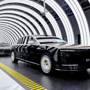 中国豪华品牌新标杆诞生！尊界S800万台量产下线的价值跃迁